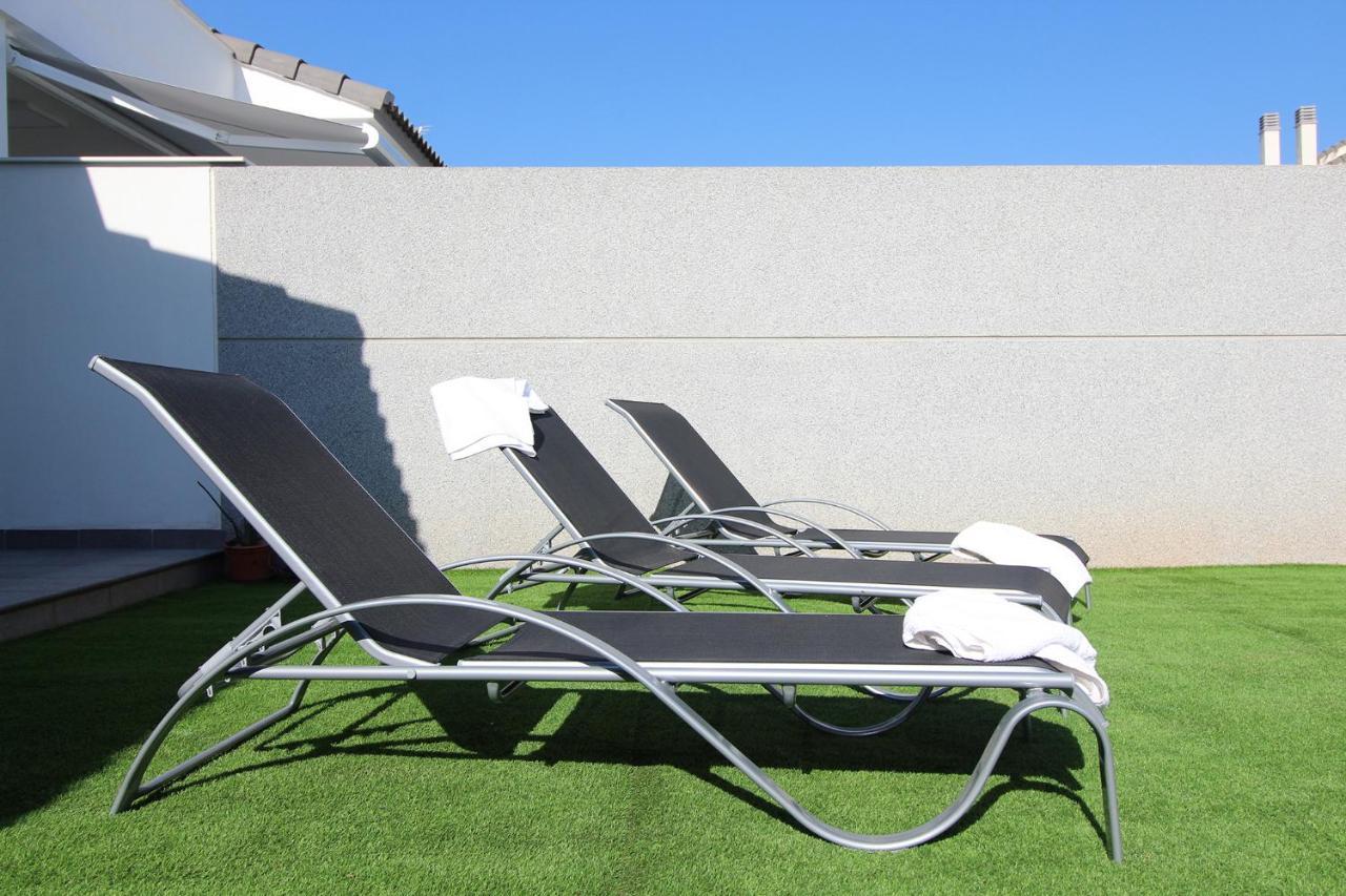 Villa Global Properties, Bonito Adosado Con Jardin En La Playa De Almarda Sagunt Exterior foto